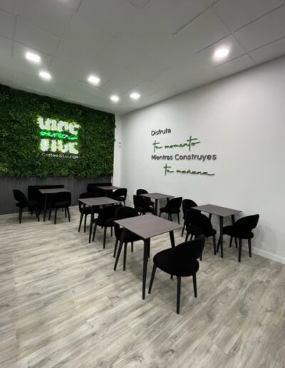 Viceversa Coffee & Lounge  